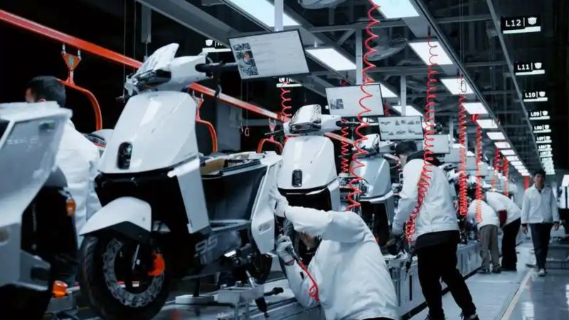 2 万买电摩不如 1 万油摩加 1 万油费？我们把账算透，话说明白