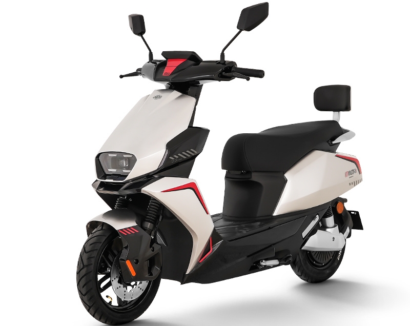 青锋侠 60V32Ah石墨烯版